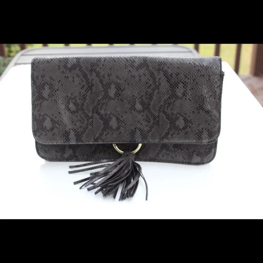 Top shop clutch